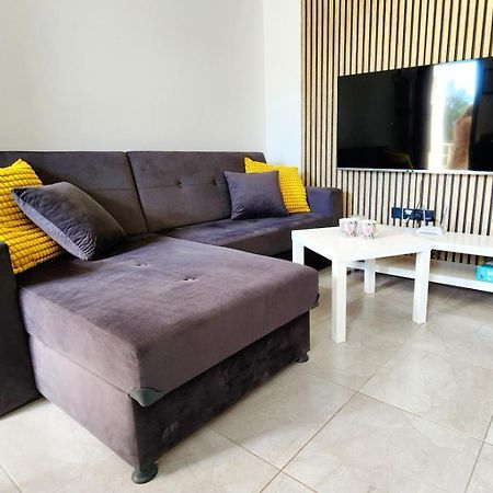 Sea View Apartment Kyrenia Кирения Экстерьер фото