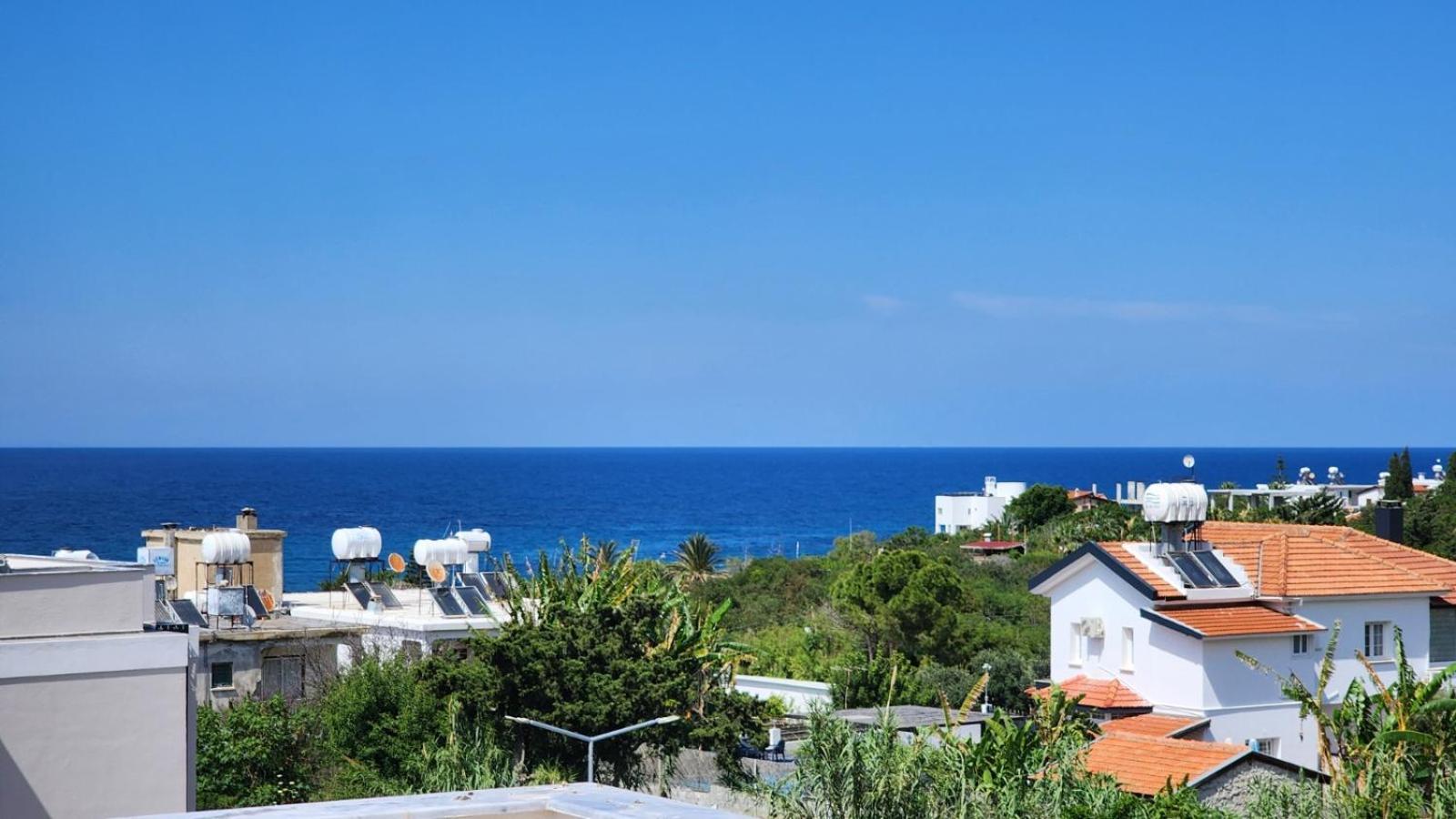 Sea View Apartment Kyrenia Кирения Экстерьер фото